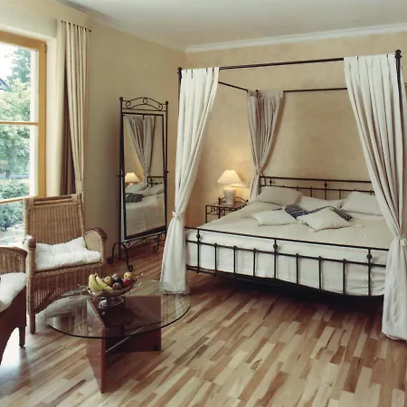 Hotel Residenz Hohenzollern 4*