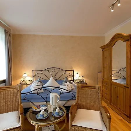 Hotel Residenz Hohenzollern 4*